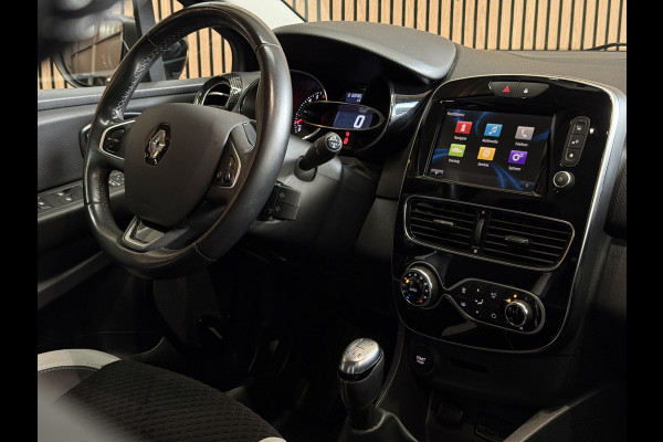 Renault Clio 0.9 TCe Bose | Navi | Camera | 17" | Stoelverwarming | PDC | Led |