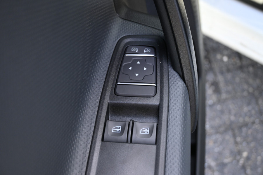 Mercedes-Benz eCitan 112 Base L1 51 kWh Snellader AC 22kW/DC 75kW, All Season banden, Etc.