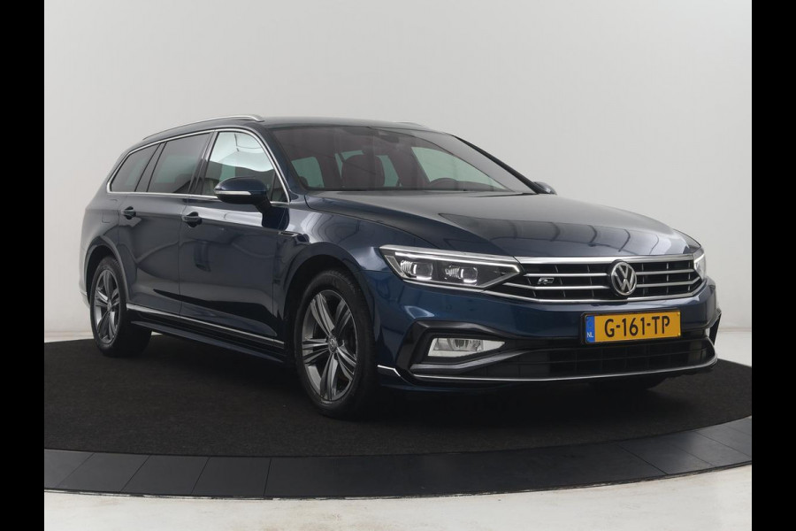 Volkswagen Passat Variant 1.5 TSI Elegance Business R | R-line | Leder/alcantara | Adaptive cruise | Stoelverwarming | Climate control | Keyless | Camera  | Park assist | Carplay | Full LED