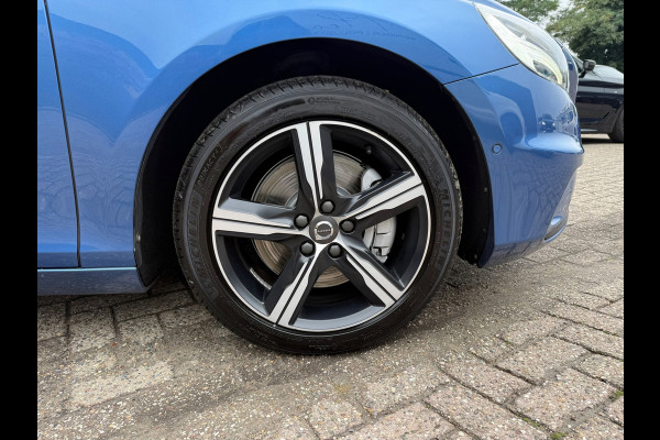 Volvo V40 1.5 T3 Kinetic|NAP|Panoramadak|Achteruitrijd cam