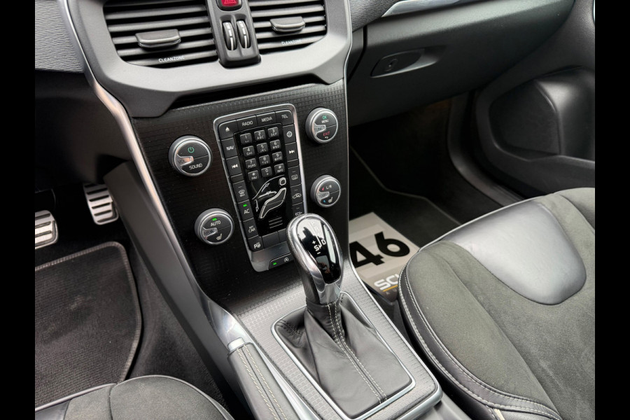 Volvo V40 1.5 T3 Kinetic|NAP|Panoramadak|Achteruitrijd cam