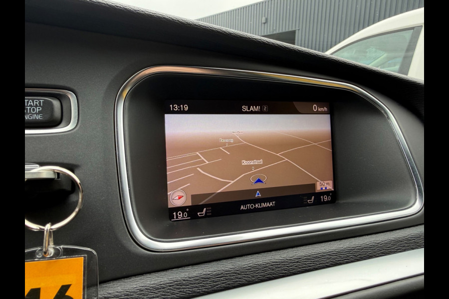 Volvo V40 1.5 T3 Kinetic|NAP|Panoramadak|Achteruitrijd cam