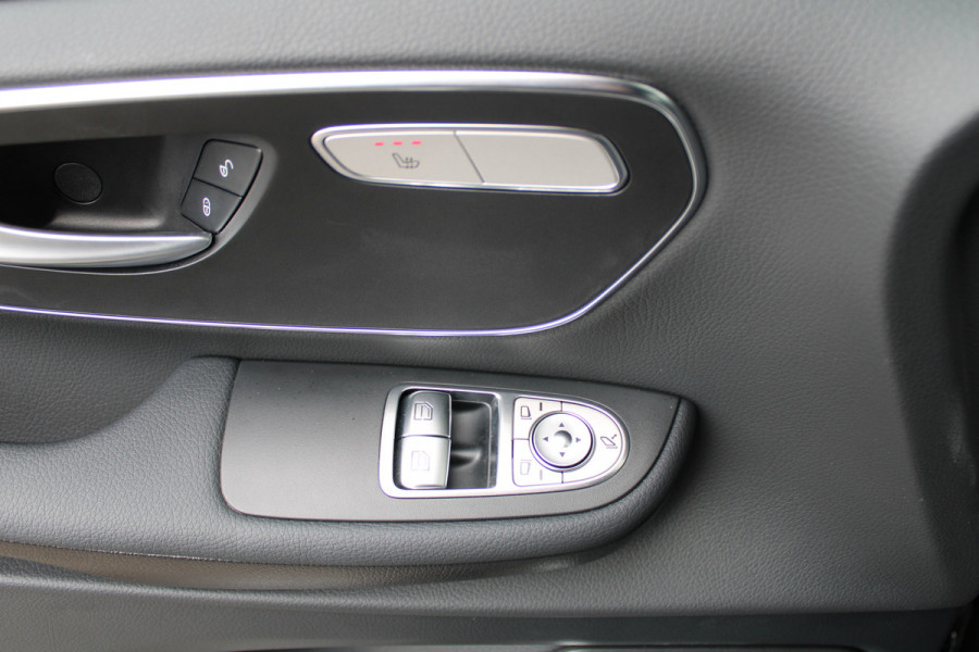 Mercedes-Benz Eqv 300 L2 / AMG / Luchtvering / 200 KM!!! / 7-Persoons / Burmester / Vol Opties / NIEUW