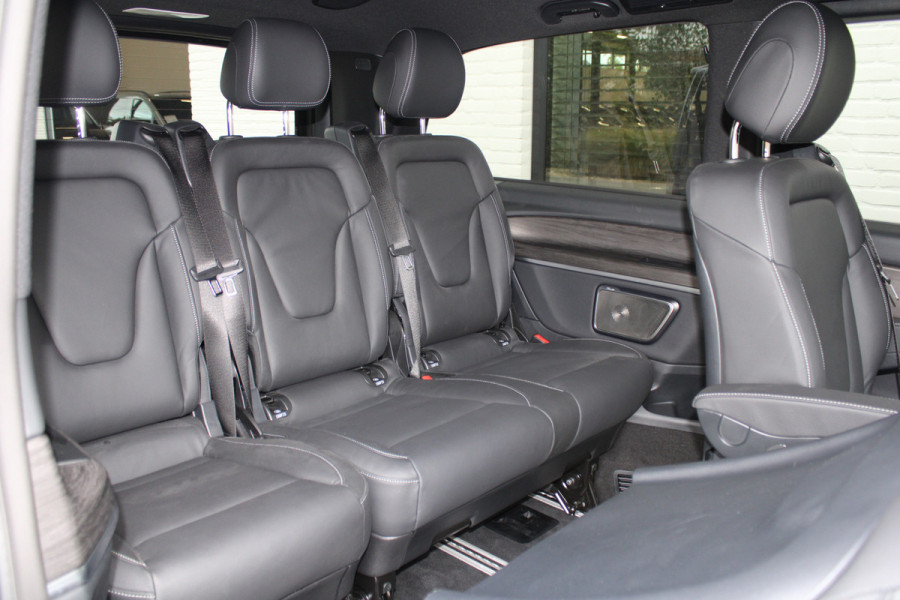Mercedes-Benz Eqv 300 L2 / AMG / Luchtvering / 200 KM!!! / 7-Persoons / Burmester / Vol Opties / NIEUW