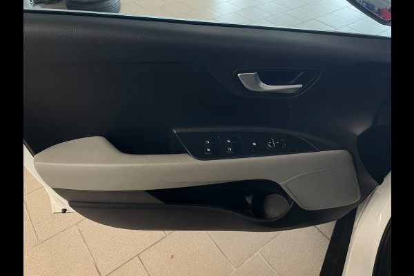 Kia Stonic 1.0 T-GDi Sports Edition AIRCO NAVI CRUISE BLUETOOTH MULTI STUUR CAMERA ELEK RAMEN CENT VERG VELGEN ZEER NETTE AUTO