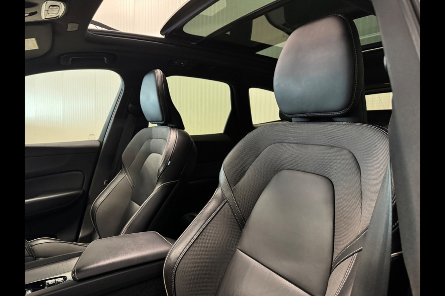 Volvo XC60 2.0 T6 Plug-in hybrid AWD R Design | PANO | BLACK DESIGN | TREKHAAK | H&K