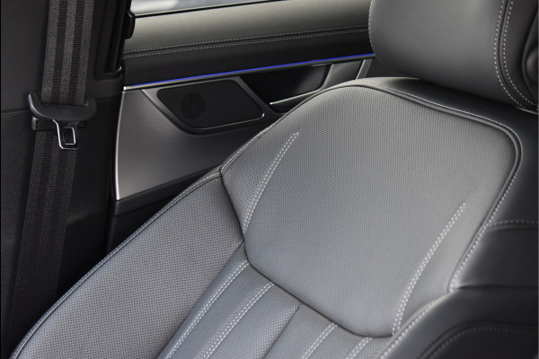 Audi A6 Avant 55 TFSI e Quattro S-Line 367 Pk Competition Pano HUD Leder Soft-Close Trekhaak S6 Uitlaat 20 Inch