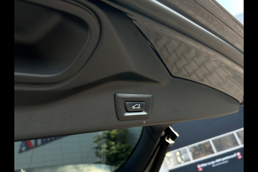 BMW X5 XDrive45e M-Sport, Pano. el. achterklep, camera, el. trekhaak, adaptive cruise control