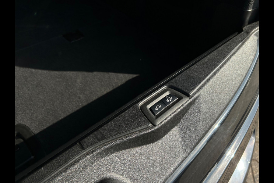 BMW X5 XDrive45e M-Sport, Pano. el. achterklep, camera, el. trekhaak, adaptive cruise control
