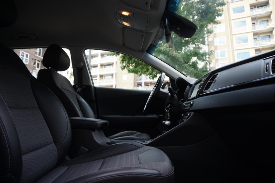 Kia Niro 1.6 GDi Hybrid DynamicLine Automaat * NL AUTO Dealer Onderhouden * Apple Carplay Navigatie