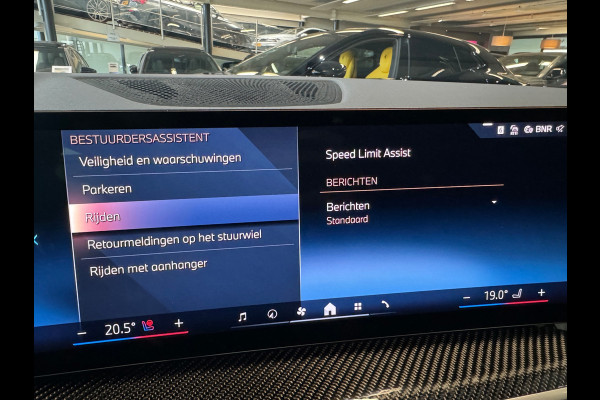 BMW X5 XDrive50e Pano|Carbon|BTW|M-Seat|H/K|Trekhaak|Keyless