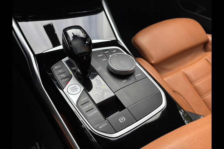 BMW 3 Serie Touring 318i High Executive Edition | M Pakket | Shadow Line | Assisted Driving | Trekhaak