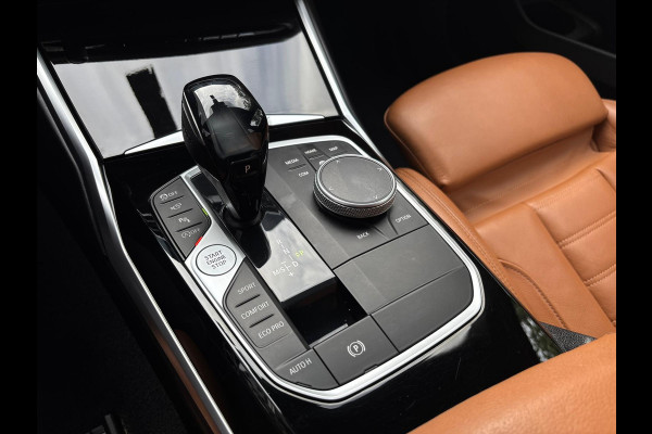 BMW 3 Serie Touring 318i High Executive Edition | M Pakket | Shadow Line | Assisted Driving | Trekhaak