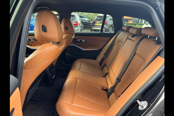 BMW 3 Serie Touring 318i High Executive Edition | M Pakket | Shadow Line | Assisted Driving | Trekhaak