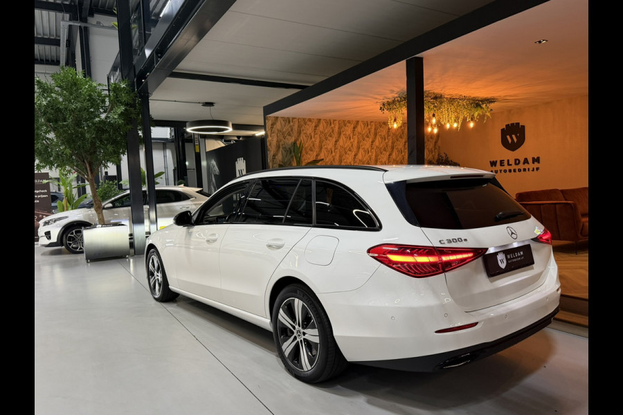 Mercedes-Benz C-Klasse Estate 300 e Avantgarde Garantie|1e Eigenaar|Dealeronderhouden|Night|Trekhaak|Camera|LED