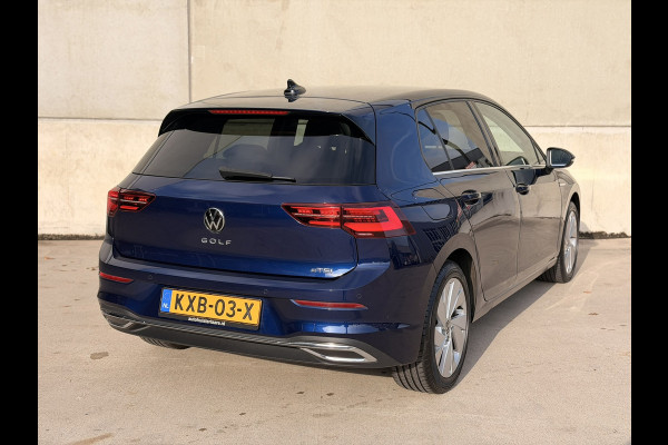 Volkswagen Golf 1.5 eTSI DSG IQ Light Memory Massage Sfeer ACC