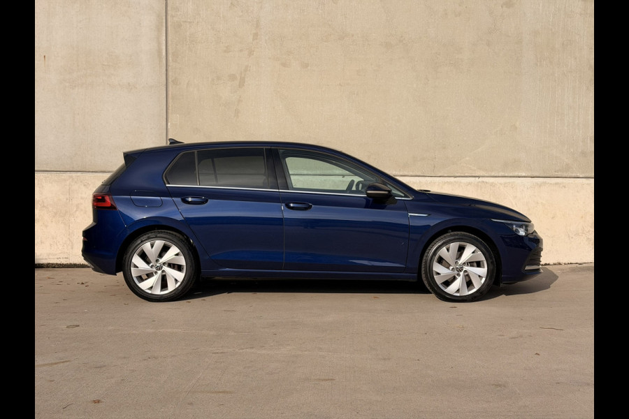 Volkswagen Golf 1.5 eTSI DSG IQ Light Memory Massage Sfeer ACC