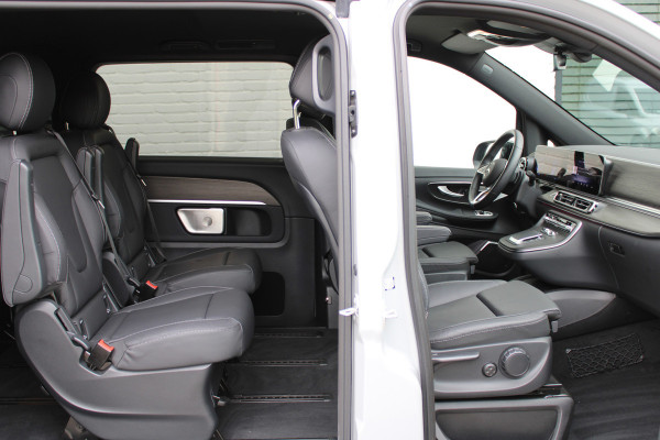 Mercedes-Benz Eqv 300 L2 / AMG / 7-Persoons / Luchtvering / Burmester / 360 Camera / Vol Opties / NIEUWSTAAT