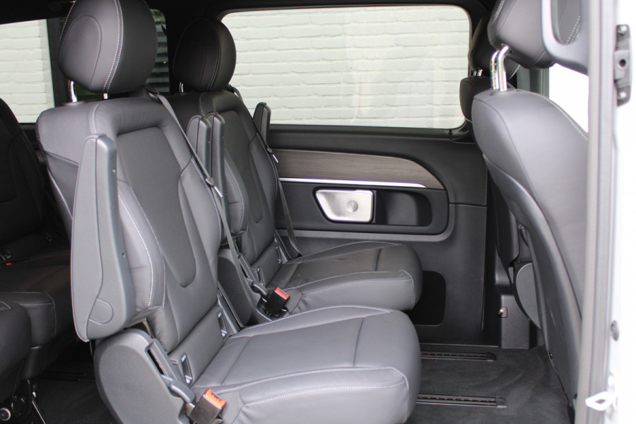 Mercedes-Benz Eqv 300 L2 / AMG / 7-Persoons / Luchtvering / Burmester / 360 Camera / Vol Opties / NIEUWSTAAT