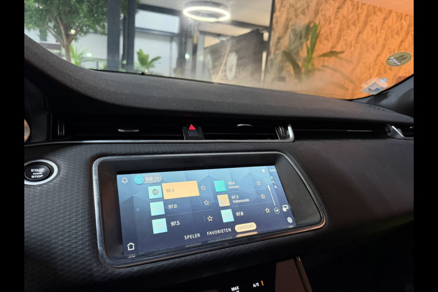 Land Rover Range Rover Evoque 1.5 P300e AWD Garantie|1e Eig|Pano|360°|Leder|CarPlay|Memory|Camera