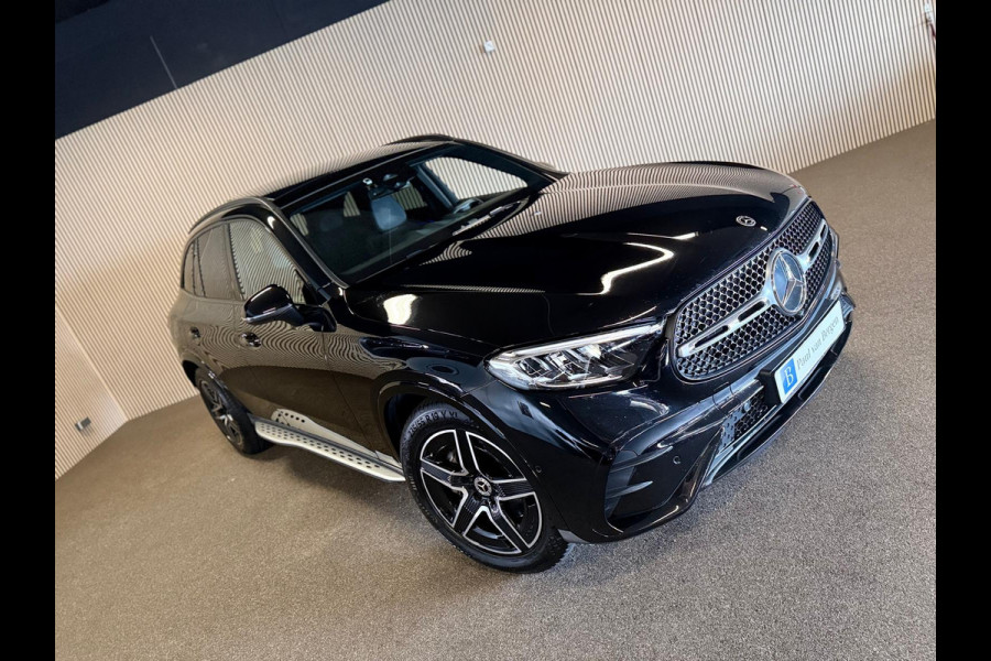 Mercedes-Benz GLC 200 4-Matic AMG STYLING-PANORAMADAK-TREKHAAK-CAMERA-APPLE CARPLAY-COMPLEET