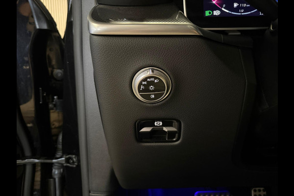 Mercedes-Benz GLC 200 4-Matic AMG STYLING-PANORAMADAK-TREKHAAK-CAMERA-APPLE CARPLAY-COMPLEET