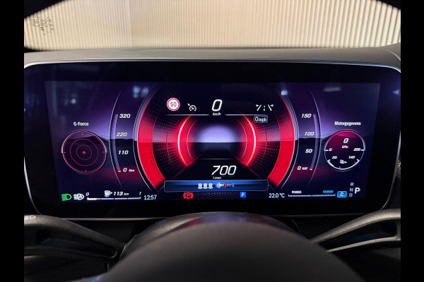 Mercedes-Benz GLC 200 4-Matic AMG STYLING-PANORAMADAK-TREKHAAK-CAMERA-APPLE CARPLAY-COMPLEET