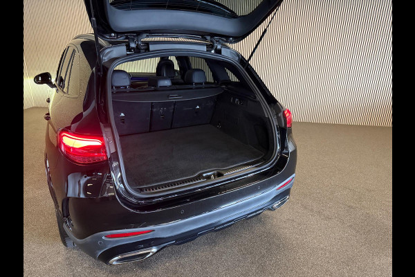 Mercedes-Benz GLC 200 4-Matic AMG STYLING-PANORAMADAK-TREKHAAK-CAMERA-APPLE CARPLAY-COMPLEET