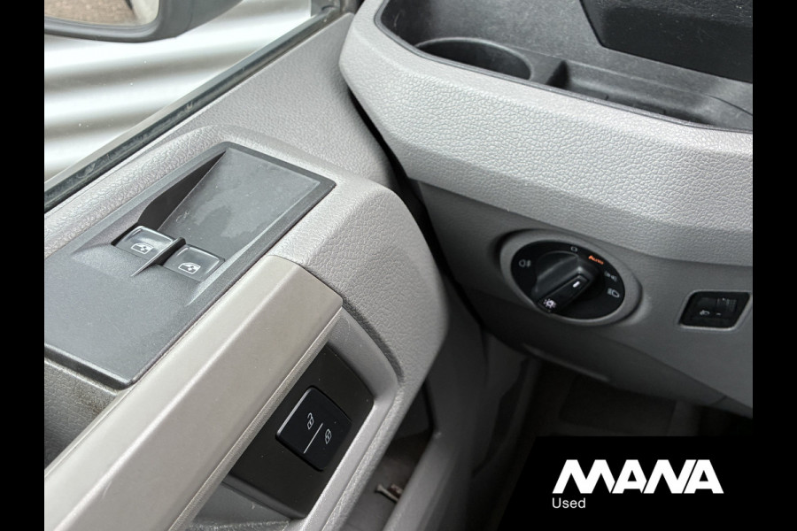 Volkswagen Crafter 35 2.0 TDI L3 140pk Automaat Airco Navi Lederen Bekleding Open Laadbak