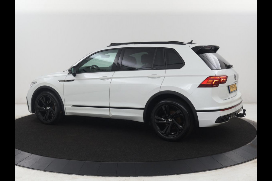Volkswagen Tiguan 1.5 TSI R-Line Business+ | R-line | Panoramadak | Leder | Trekhaak | Adaptive cruise | Head-up | 360 camera | Park assist | Carplay | Sfeerverlichting | Climate control | Elektrische achterklep