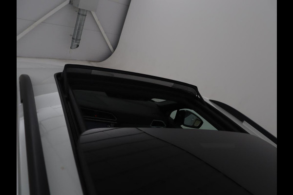 Volkswagen Tiguan 1.5 TSI R-Line Business+ | R-line | Panoramadak | Leder | Trekhaak | Adaptive cruise | Head-up | 360 camera | Park assist | Carplay | Sfeerverlichting | Climate control | Elektrische achterklep