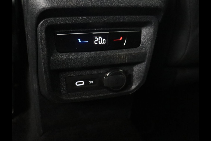 Volkswagen Tiguan 1.5 TSI R-Line Business+ | R-line | Panoramadak | Leder | Trekhaak | Adaptive cruise | Head-up | 360 camera | Park assist | Carplay | Sfeerverlichting | Climate control | Elektrische achterklep