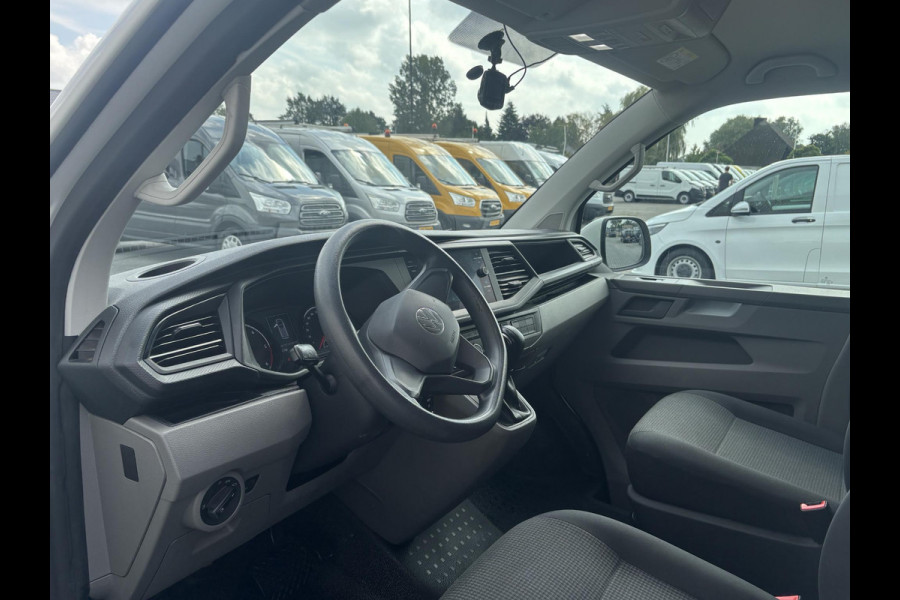 Volkswagen Transporter 2.0 TDI L2H1*AUTOM*NAVI*CRUISE*HAAK*A/C*CAM*TEL(