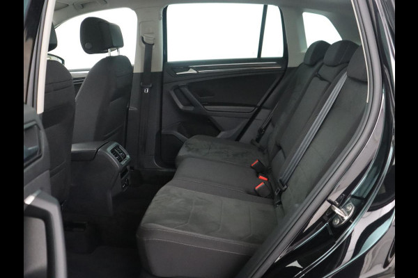 Volkswagen Tiguan 1.5 TSI Elegance | Panoramadak | Adaptive cruise | Stuur/stoel verwarming | Stoelmassage | Camera | Park assist | Sfeerverlichting | Full LED | Elektrische achterklep