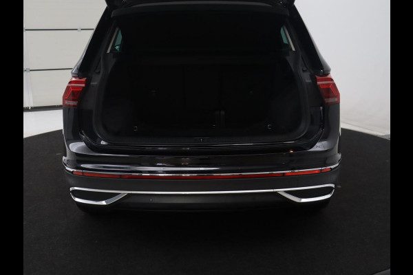 Volkswagen Tiguan 1.5 TSI Elegance | Panoramadak | Adaptive cruise | Stuur/stoel verwarming | Stoelmassage | Camera | Park assist | Sfeerverlichting | Full LED | Elektrische achterklep