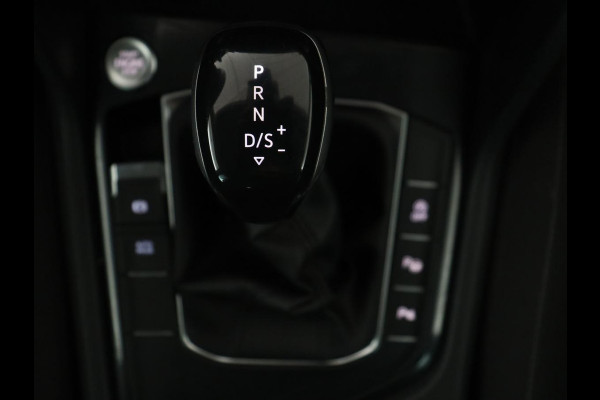 Volkswagen Tiguan 1.5 TSI Elegance | Panoramadak | Adaptive cruise | Stuur/stoel verwarming | Stoelmassage | Camera | Park assist | Sfeerverlichting | Full LED | Elektrische achterklep