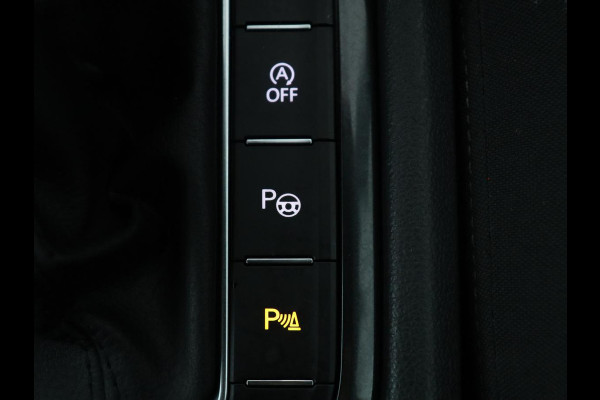 Volkswagen Tiguan 1.5 TSI Elegance | Panoramadak | Adaptive cruise | Stuur/stoel verwarming | Stoelmassage | Camera | Park assist | Sfeerverlichting | Full LED | Elektrische achterklep