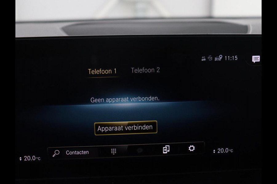 Mercedes-Benz GLB 200 Business Solution AMG | Panoramadak | Memory | Leder/alcantara | Trekhaak | Cruise control | Stoelverwarming | Camera | Park assist | Sfeerverlichting | Carplay