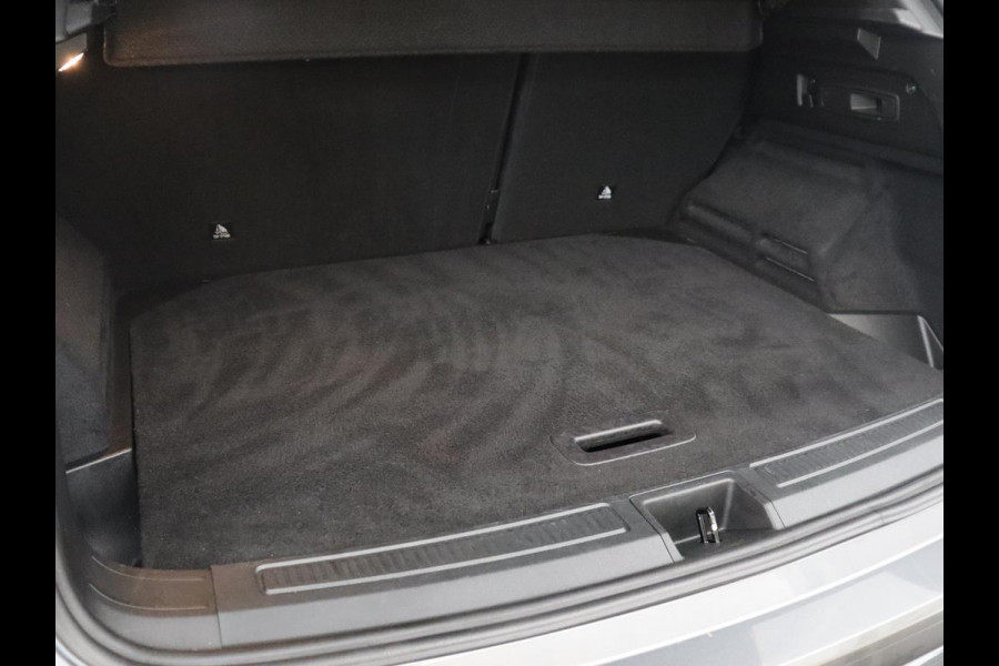 Renault Austral 1.2 E-Tech full hybrid 200 evolution | SOH 92.4 | Half Leder | Massage | Stuur/stoel verwarming | Adaptive cruise | Camera | Carplay | Climate control | Full LED |