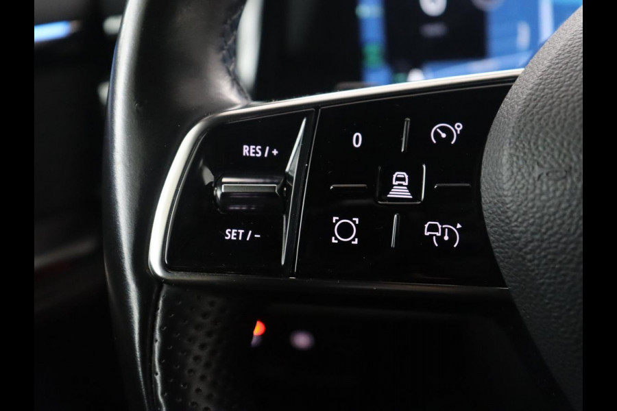 Renault Austral 1.2 E-Tech full hybrid 200 evolution | SOH 92.4 | Half Leder | Massage | Stuur/stoel verwarming | Adaptive cruise | Camera | Carplay | Climate control | Full LED |