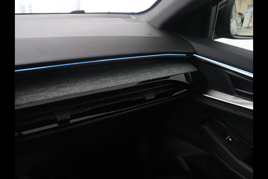 Renault Austral 1.2 E-Tech full hybrid 200 evolution | SOH 92.4 | Half Leder | Massage | Stuur/stoel verwarming | Adaptive cruise | Camera | Carplay | Climate control | Full LED |