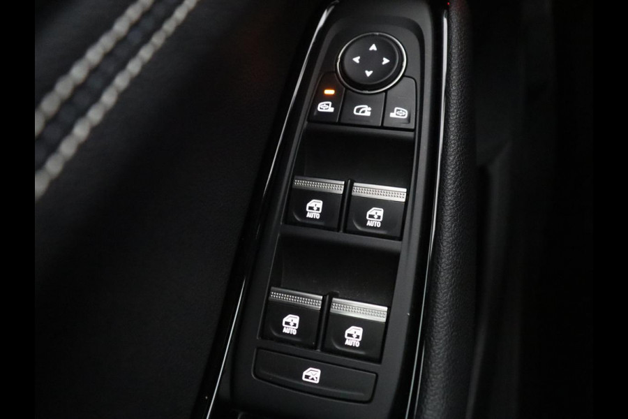 Renault Austral 1.2 E-Tech full hybrid 200 evolution | SOH 92.4 | Half Leder | Massage | Stuur/stoel verwarming | Adaptive cruise | Camera | Carplay | Climate control | Full LED |