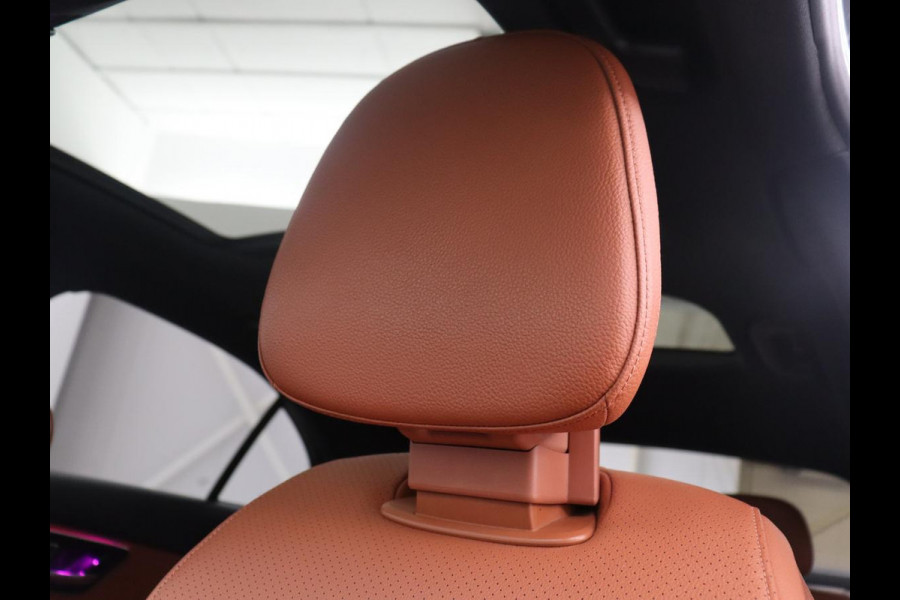 Mercedes-Benz C-Klasse 200 Luxury Line | Panoramadak | Leder | Memory | Adaptive cruise | Stoelverwarming | Burmester | 360 camera | Park assist | Sfeerverlichting | Carplay | Climate control