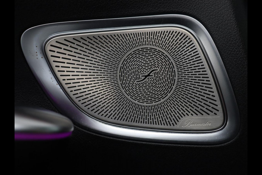 Mercedes-Benz C-Klasse 200 Luxury Line | Panoramadak | Leder | Memory | Adaptive cruise | Stoelverwarming | Burmester | 360 camera | Park assist | Sfeerverlichting | Carplay | Climate control