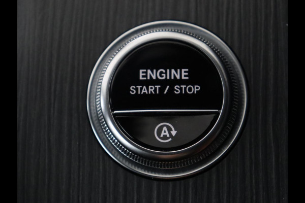 Mercedes-Benz C-Klasse 200 Luxury Line | Panoramadak | Leder | Memory | Adaptive cruise | Stoelverwarming | Burmester | 360 camera | Park assist | Sfeerverlichting | Carplay | Climate control