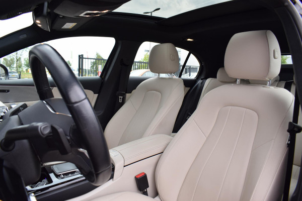 Mercedes-Benz A-Klasse 250 e Business Solution Luxury Limited | Pano | Leer | Burmester | Stoelverwarming