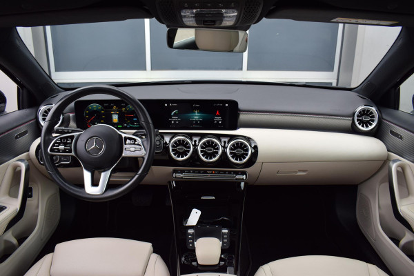 Mercedes-Benz A-Klasse 250 e Business Solution Luxury Limited | Pano | Leer | Burmester | Stoelverwarming