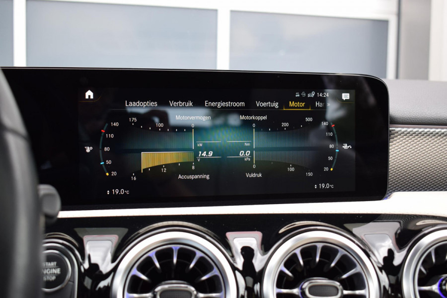 Mercedes-Benz A-Klasse 250 e Business Solution Luxury Limited | Pano | Leer | Burmester | Stoelverwarming