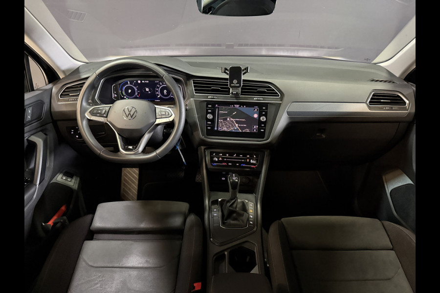 Volkswagen Tiguan 1.4 TSI eHybrid R-Line Business+ | Camera | Stoelverwarming | Dodehoeksensoren