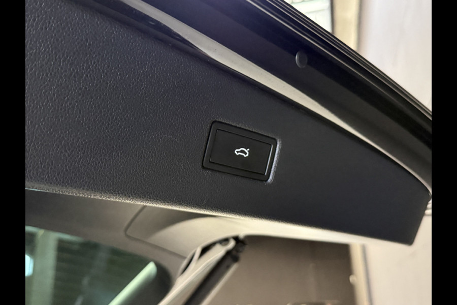 Volkswagen Tiguan 1.4 TSI eHybrid R-Line Business+ | Camera | Stoelverwarming | Dodehoeksensoren